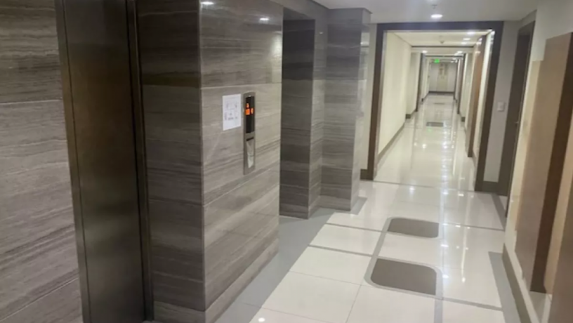 palm-tree-2-studio-condo-with-parking-for-sale-in-newport-city-pasay-big-4