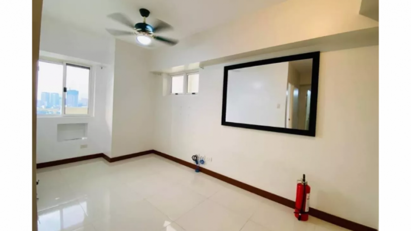 for-sale-1br-unit-in-brio-tower-along-edsa-guadalupe-makati-guadalupe-viejo-makati-big-1
