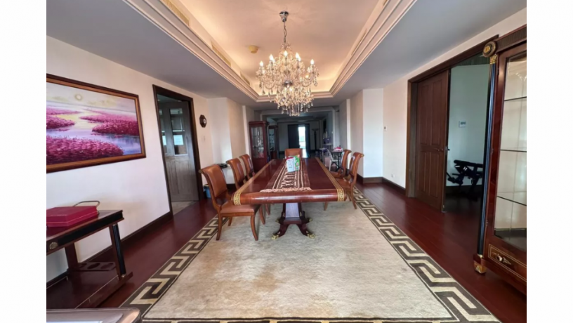 for-sale-4-bedroom-unit-in-discovery-primea-makati-big-0