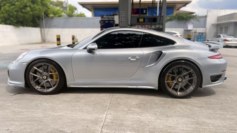 2014-porsche-turbo-s-big-2