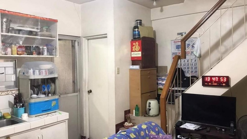 malabon-3-br-townhouse-for-sale-with-parking-in-maysilo-big-2