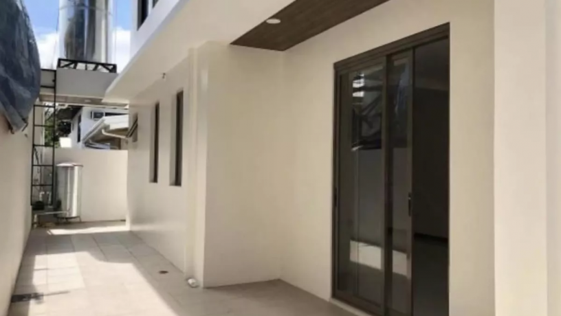 brand-new-2-storey-house-for-sale-in-tahanan-village-paranaque-big-5