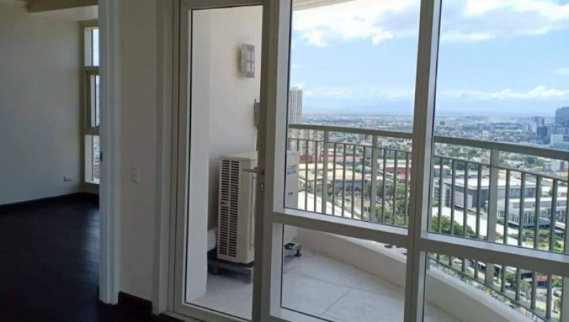 1br-condominium-w-balcony-and-parking-included-at-east-tower-of-twin-oaks-place-big-1
