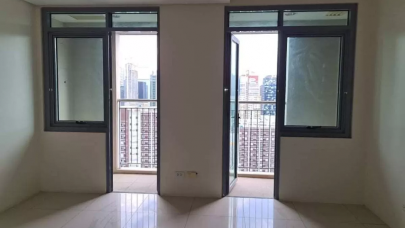 for-sale-2-bedroom-condo-with-parking-at-park-west-condominiums-bgc-taguig-city-big-1