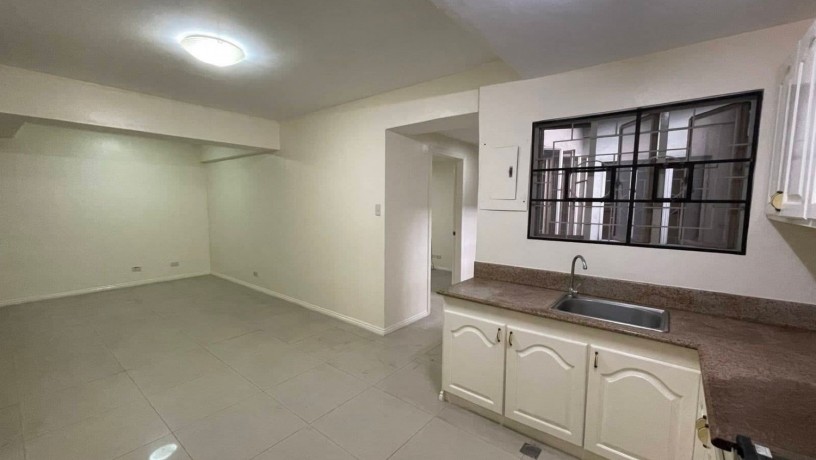 2-bedroom-2-full-bath-condo-unit-for-rent-unit-305-in-paco-manila-big-2