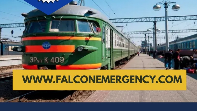 use-precise-icu-setup-by-falcon-train-ambulance-service-in-kolkata-big-0