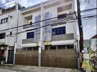 Brgy Roxas QC Townhouse for Sale