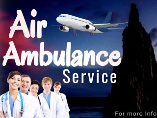 Vedanta Air Ambulance Service in Srinagar with a Specialized Medical Team