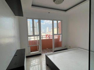 Studio unit with balcony for sale at Birch Tower located near Robinsons Manila