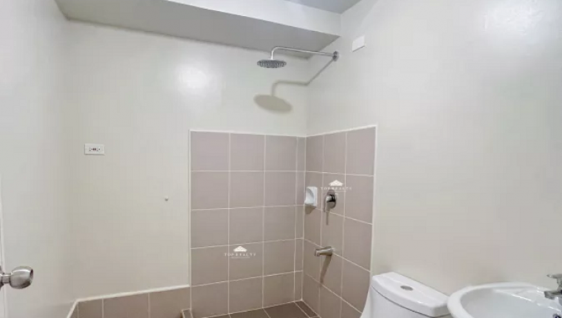 3br-brand-new-condo-for-sale-in-avida-turf-tower-2-fort-bgc-taguig-big-1