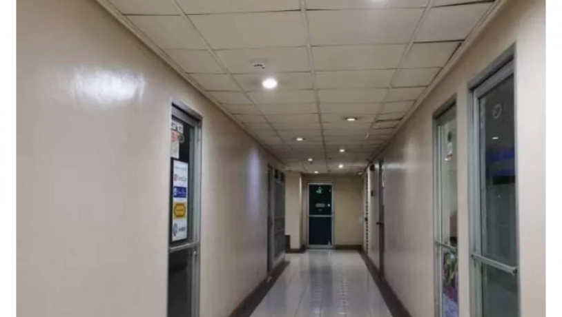 for-sale-foreclosed-commercial-unit-in-cityland-8-makati-city-big-1