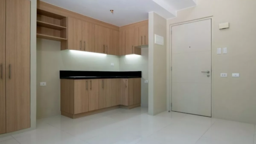 for-sale-3236-sqm-1-bedroom-condo-unit-at-salcedo-square-in-makati-city-big-5