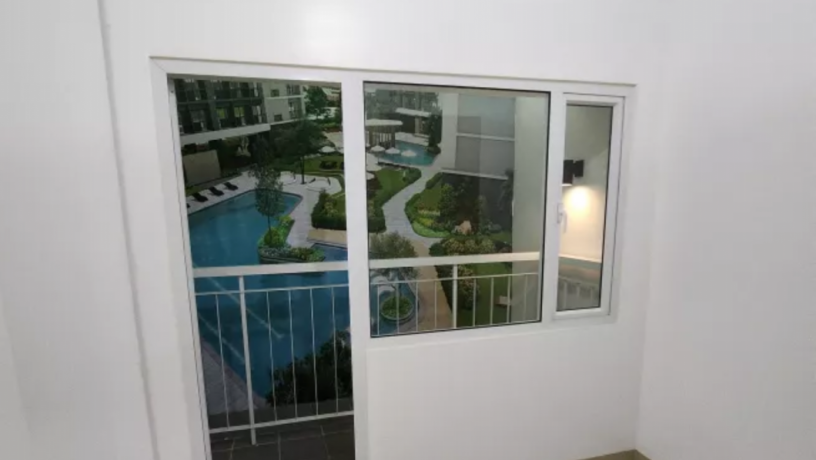 1-bedroom-with-balcony-at-light-2-residences-for-sale-in-mandaluyong-city-big-6