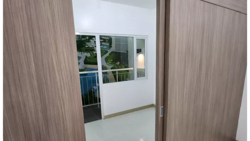 1-bedroom-with-balcony-at-light-2-residences-for-sale-in-mandaluyong-city-big-5