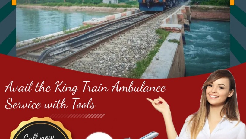 king-train-ambulance-services-in-kolkata-with-a-highly-qualified-healthcare-crew-big-0