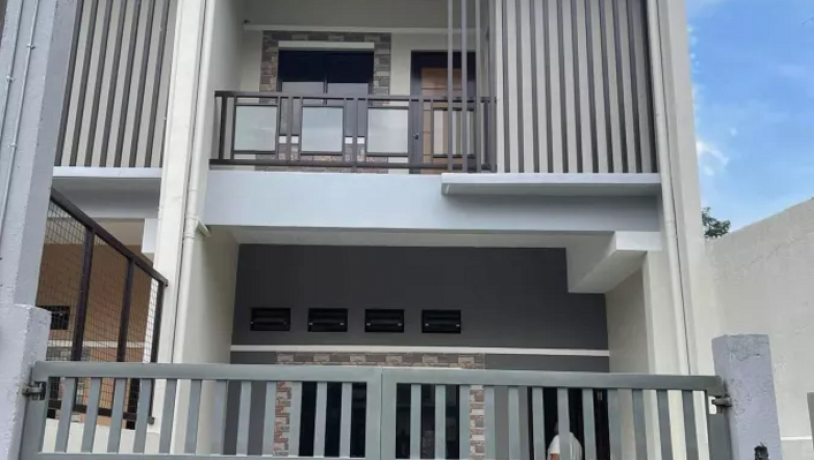townhouse-with-and-2-storey-in-commonwealth-heights-subd-quezon-city-ph2715-big-8