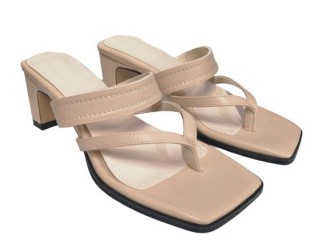 Non Branded Sandals Adult W/Heels - Size 235