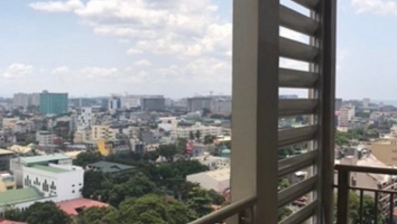 pasay-1-bedroom-with-balcony-for-sale-at-la-verti-near-buendia-lrt-big-4
